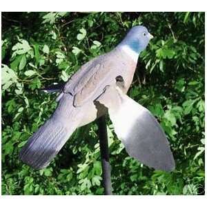    FLFP Pigeon in Flight 3D Flappers Duck Decoy