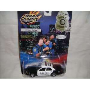   POLICE CROWN VICTORIA DIE CAST COLLECTIBLE POLICE CAR Toys & Games
