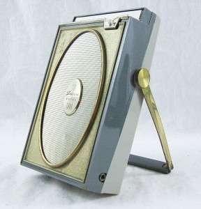 Vintage Zenith Royal 500 H Transistor Radio  